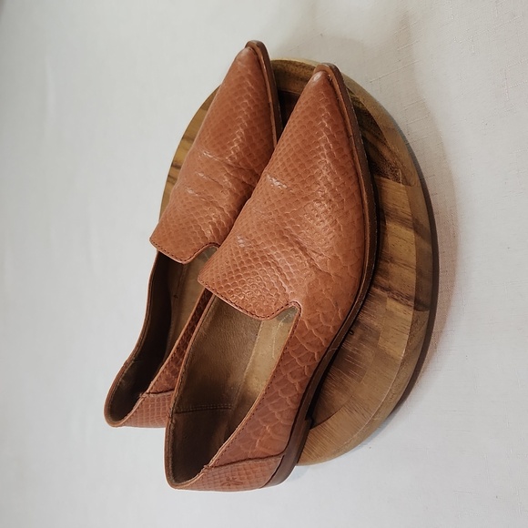 Frye Kenzie Venetian Brownish Orange Flats Size 6.5 - Picture 2 of 7